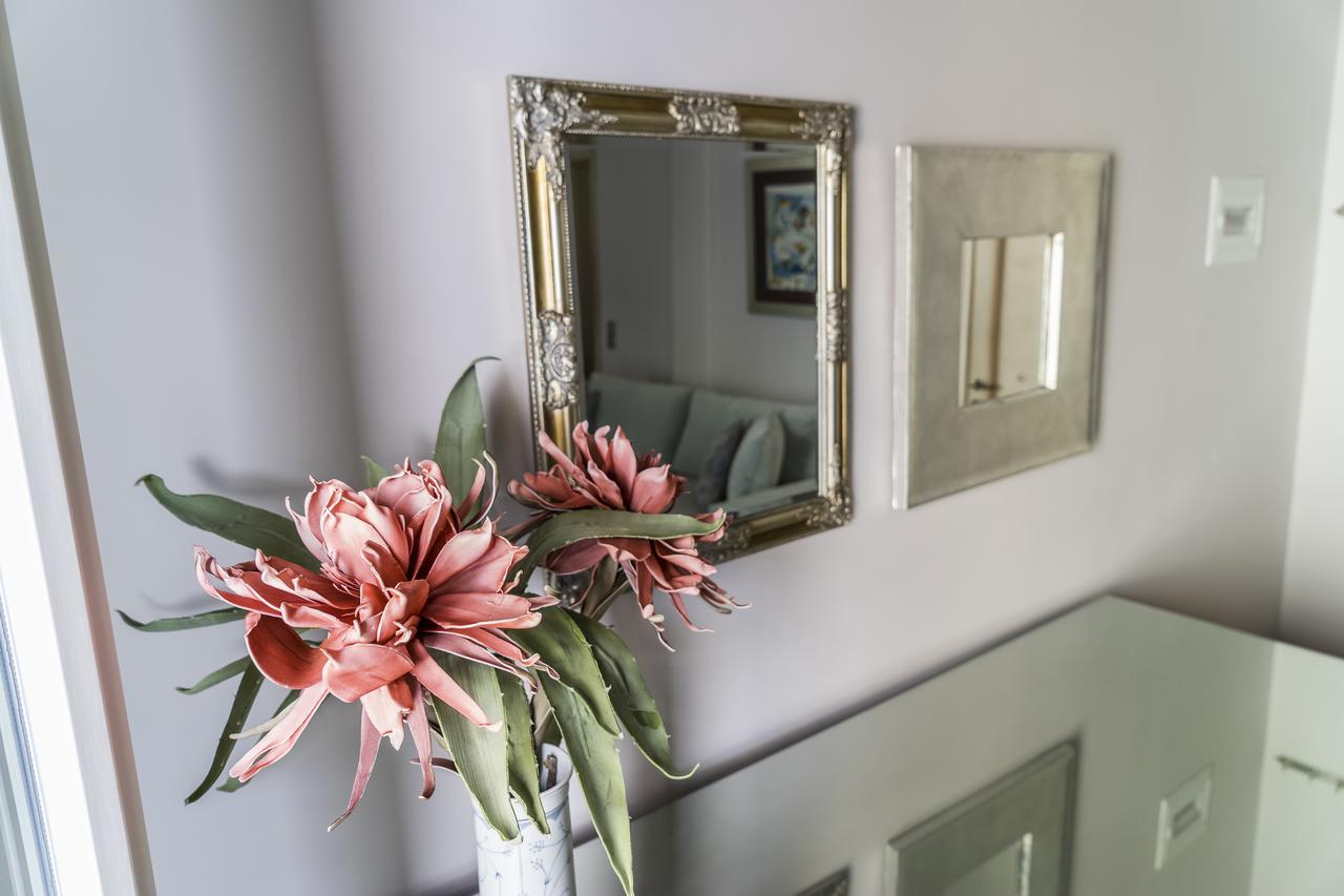 Le Bijou Luxury Rooms & Suites เวเรีย ภายนอก รูปภาพ